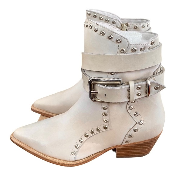 Free People Cream Ankle Boots - Picture 5 of 14